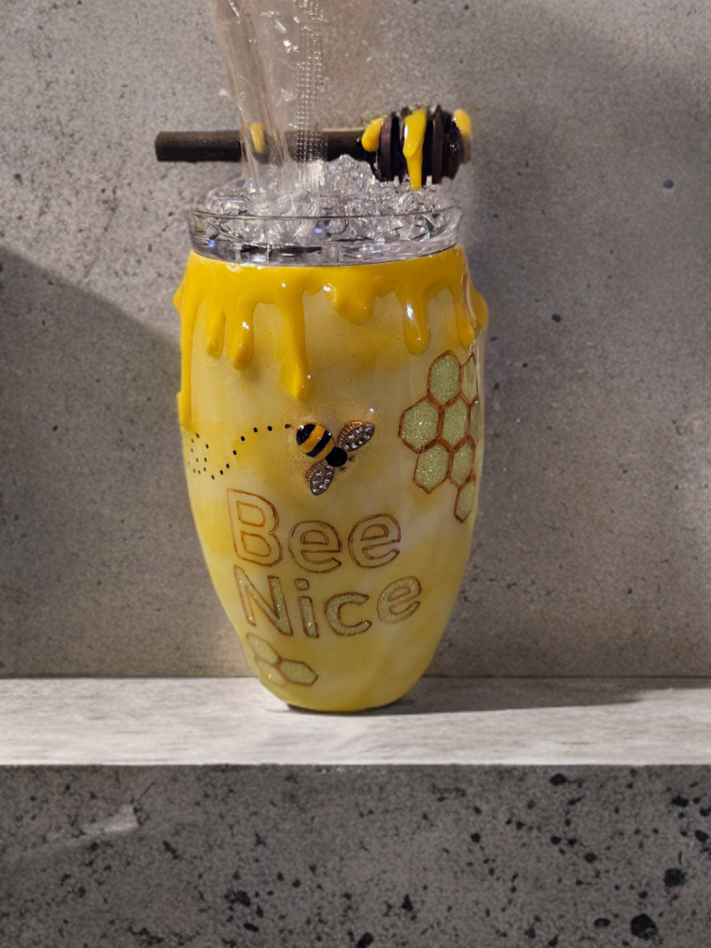 Honey Tumbler dark honey dipper